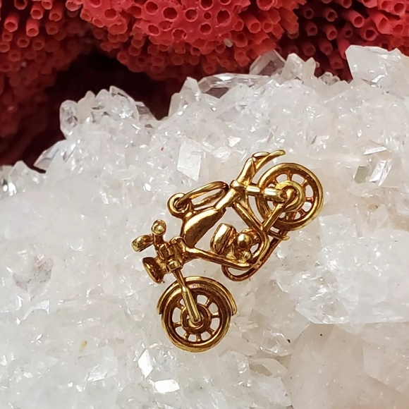 Vintage 14k Yellow Gold Motorcycle Bike Charm Pendant  2.49 GR Signed 3D BS1 - Picture 16 of 16
